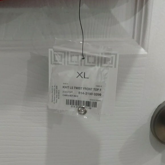 Liz Claiborne Career collection blouse - Picture 2 of 3